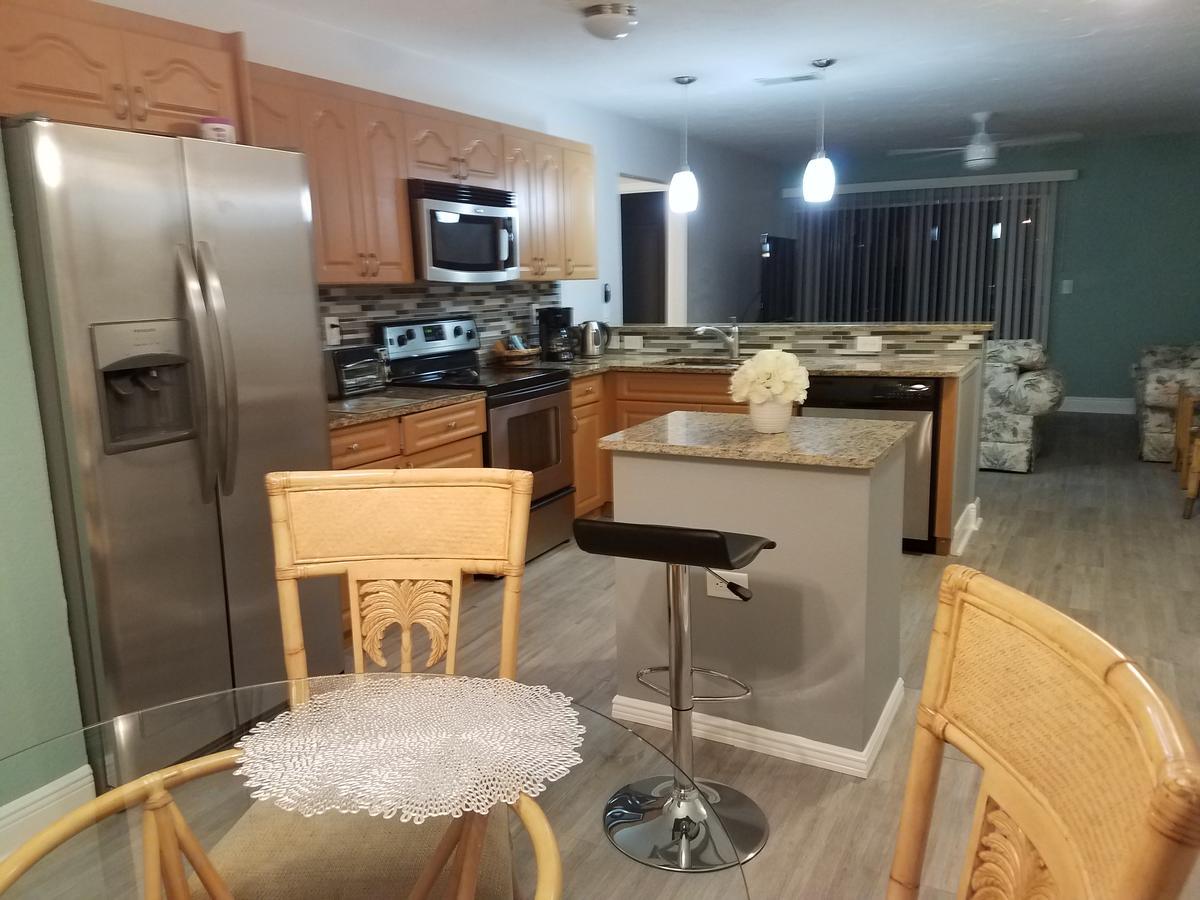2Br/1Ba Vacation Rental - Sienna Park Sarasota Eksteriør bilde